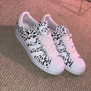 Women’s Adidas Black and White Cheetah Print Shell Toe Sneakers Size 11
